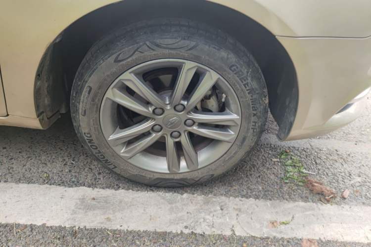 Used Geely Auto Emgrand 2017 Sedan Million Edition 1.5L Manual - Upward Version Right Front Wheel Hub