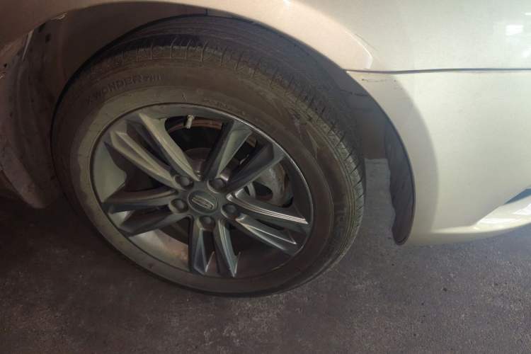 Used Geely Auto Emgrand 2017 Sedan Million Edition 1.5L CVT Upward Version Right Front Wheel Hub