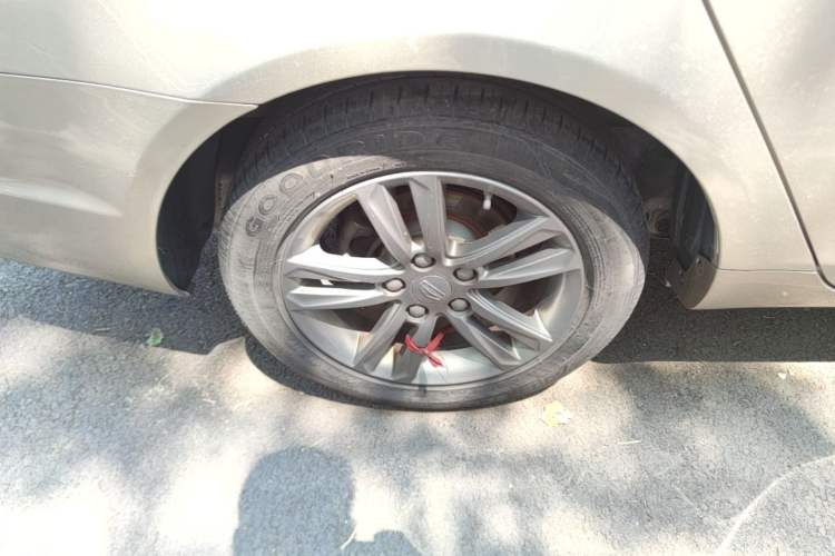 Used Geely Auto Emgrand 2017 Sedan Million Edition 1.5L Manual - Upward Version Right Rear Wheel Hub