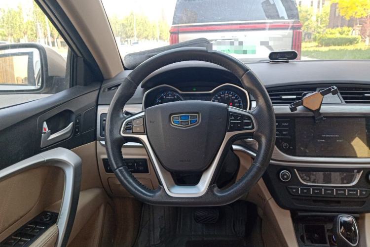 Used Geely Auto Emgrand 2017 Sedan Million Edition 1.5L CVT Luxury Model Steering Wheel