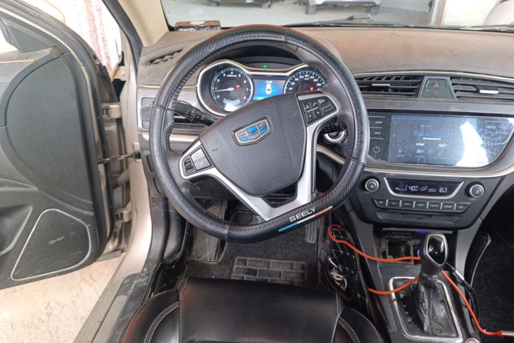 Used Geely Auto Emgrand 2017 Sedan Million Edition 1.3T CVT Upward Version Steering Wheel