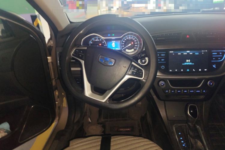 Used Geely Auto Emgrand 2017 Sedan Million Edition 1.5L CVT Upward Version Steering Wheel