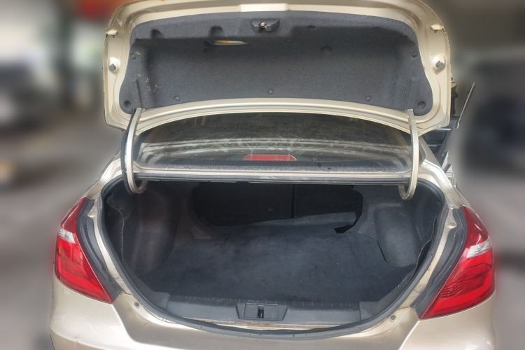 Used Geely Auto Emgrand 2017 Sedan Million Edition 1.5L Manual - Upward Version Trunk