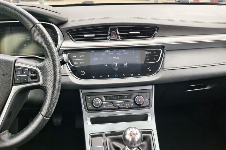 Used Geely Auto Emgrand 2018 1.5L Manual Upward Connect Edition Audio And AC Panel