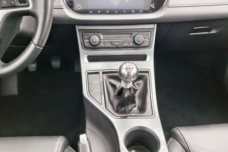 Used Geely Auto Emgrand 2018 1.5L Manual Upward Connect Edition Gear Lever