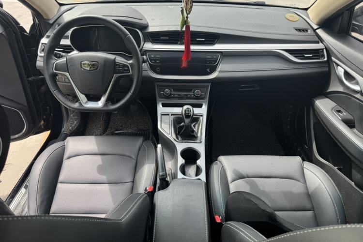 Used Geely Auto Emgrand 2018 1.5L Manual Upward Connect Edition Interior 4