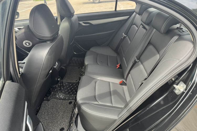 Used Geely Auto Emgrand 2018 1.5L Manual Upward Connect Edition Interior 6