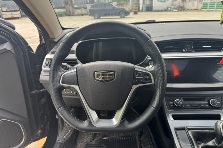 Used Geely Auto Emgrand 2018 1.5L Manual Upward Connect Edition Interior 8