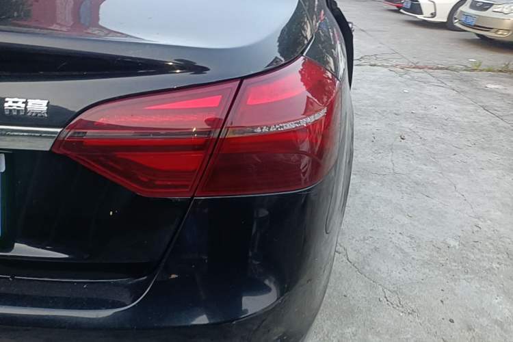 Used Geely Auto Emgrand 2018 1.5L Manual Upward Connect Edition Right Rear Taillight