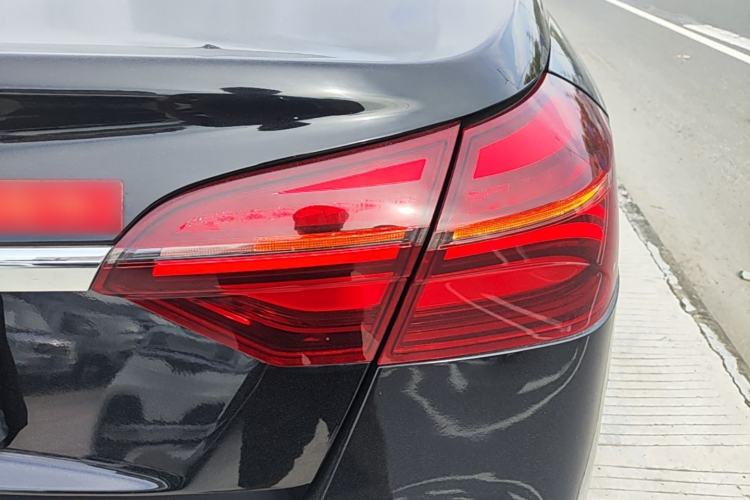 Used Geely Auto Emgrand 2018 1.5L Manual Upward Connect Edition Right Rear Taillight