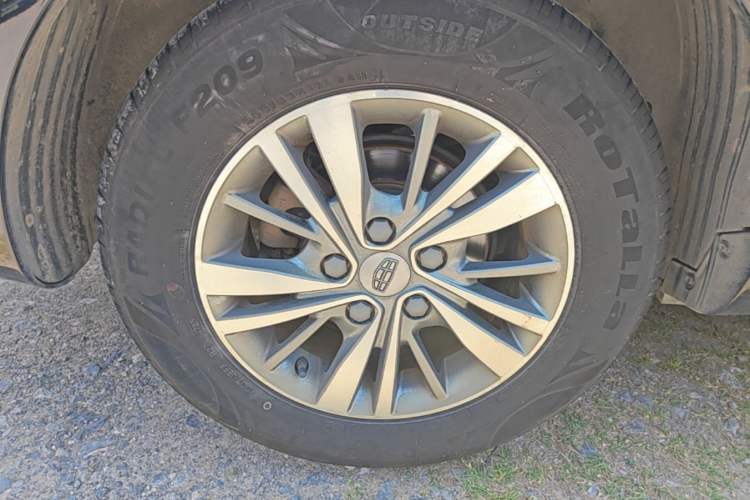 Used Geely Auto Emgrand 2018 1.5L Manual Luxury Model Right Rear Wheel Hub
