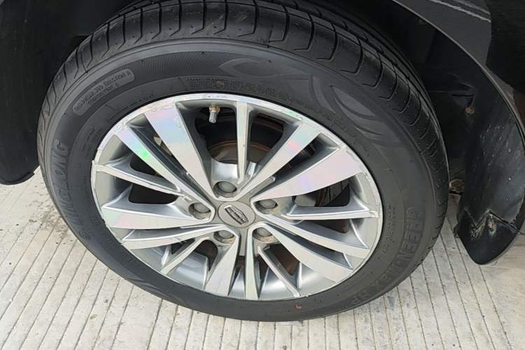 Used Geely Auto Emgrand 2018 1.5L Manual Upward Connect Edition Right Rear Wheel Hub