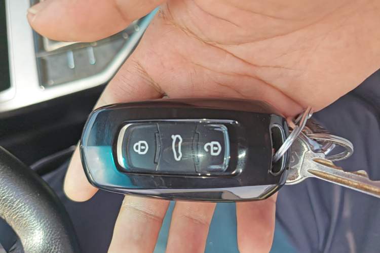 Used Geely Auto Emgrand 2018 1.5L Manual Luxury Model Vehicle Key