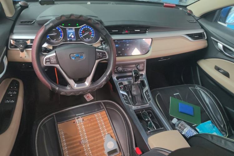 Used Geely Auto Emgrand 2018 1.5L CVT Luxury Model Center Console