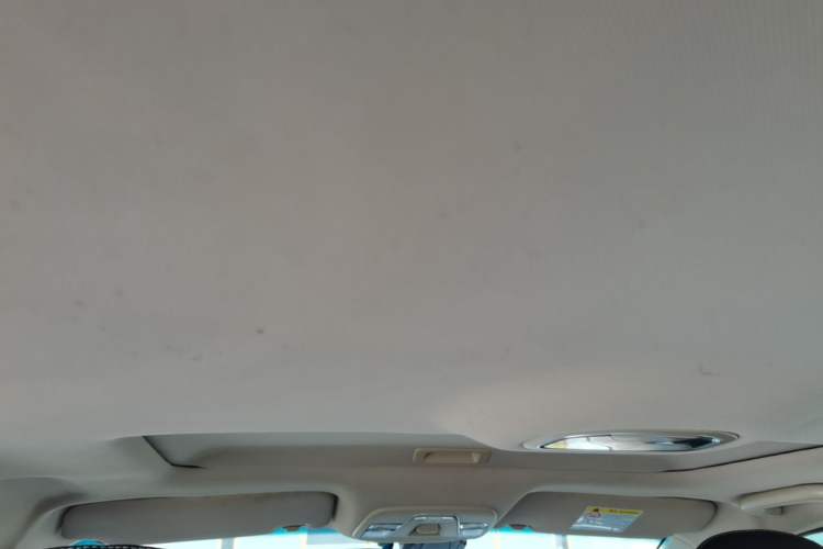 Used Geely Auto Emgrand 2018 1.5L CVT Upward Connect Edition Headliner