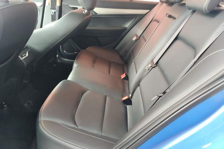 Used Geely Auto Emgrand 2018 1.5L Manual Upward Connect Edition Left Rear Seat