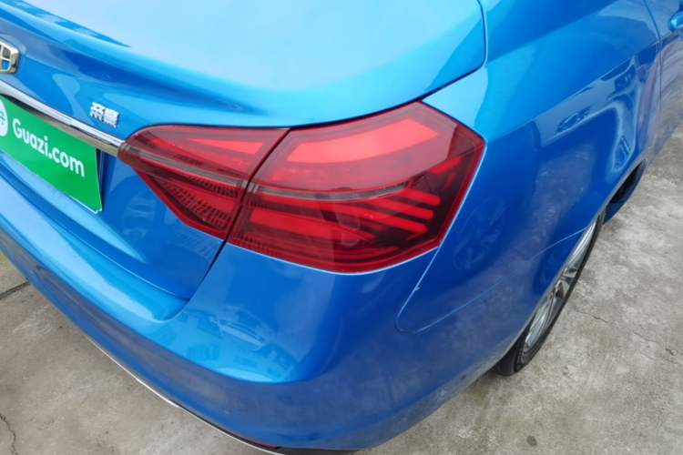 Used Geely Auto Emgrand 2018 1.5L CVT Upward Connect Edition Right Rear Taillight