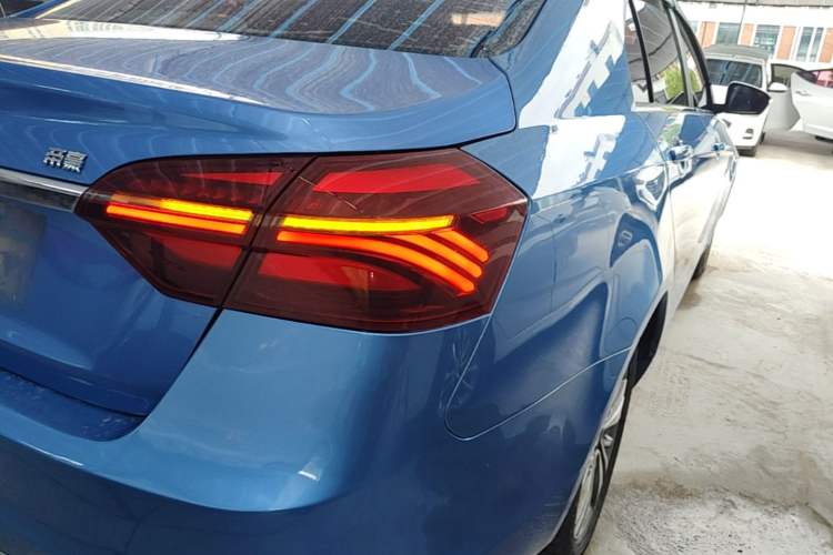 Used Geely Auto Emgrand 2018 1.5L Manual Upward Connect Edition Right Rear Taillight
