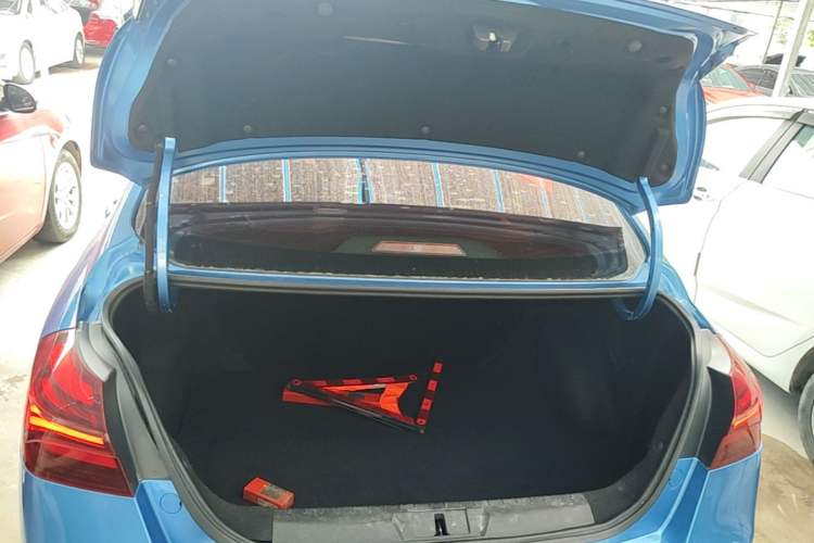 Used Geely Auto Emgrand 2018 1.5L Manual Upward Connect Edition Trunk