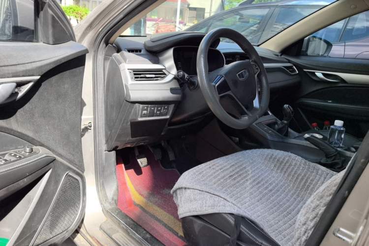 Used Geely Auto Emgrand 2018 1.5L Manual Luxury Model Driver Seat