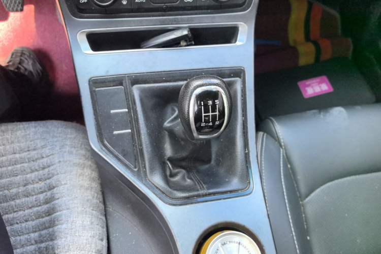 Used Geely Auto Emgrand 2018 1.5L Manual Luxury Model Gear Lever