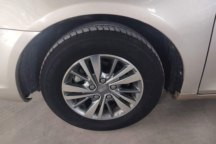 Used Geely Auto Emgrand 2018 1.5L Manual Luxury Model Left Front Wheel Hub