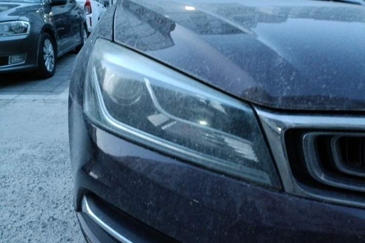 Used Geely Auto Emgrand 2018 1.5L CVT Upward Connect Edition Right Front Headlight