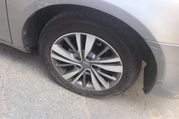 Used Geely Auto Emgrand 2018 1.5L Manual Luxury Model Right Front Wheel Hub