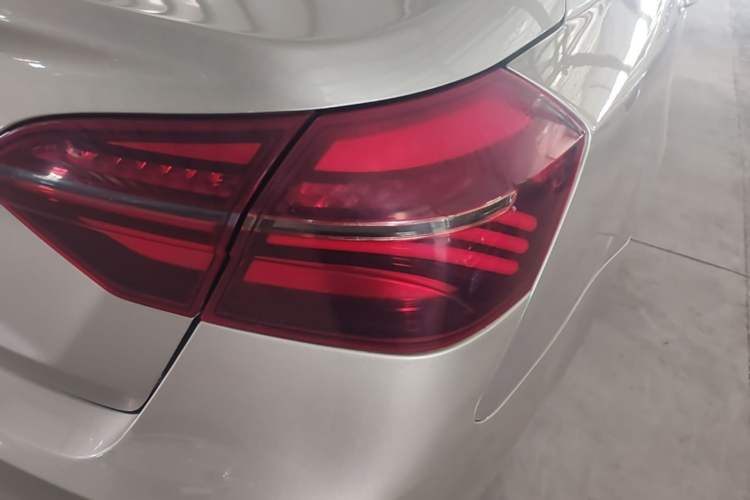 Used Geely Auto Emgrand 2018 1.5L Manual Luxury Model Right Rear Taillight