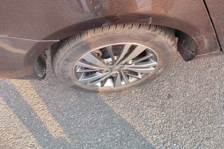 Used Geely Auto Emgrand 2018 1.5L CVT Upward Connect Edition Right Rear Wheel Hub