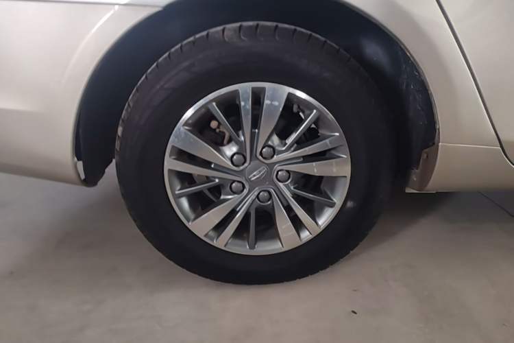 Used Geely Auto Emgrand 2018 1.5L Manual Luxury Model Right Rear Wheel Hub
