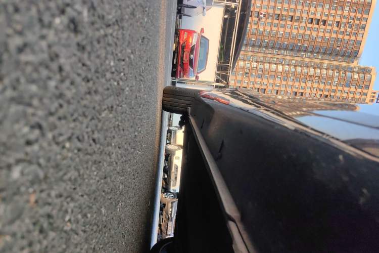 Used Geely Auto Emgrand 2018 1.5L CVT Upward Connect Edition Right Side Sill