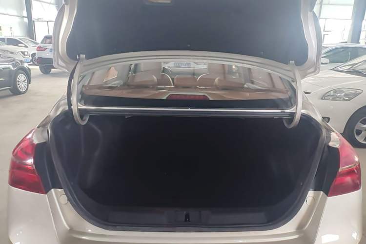 Used Geely Auto Emgrand 2018 1.5L Manual Luxury Model Trunk