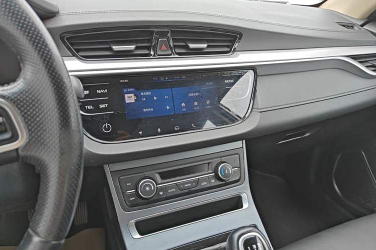 Used Geely Auto Emgrand 2018 1.5L Manual Upward Connect Edition Audio And AC Panel