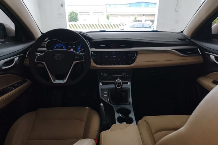 Used Geely Auto Emgrand 2018 1.5L Manual Luxury Model Center Console