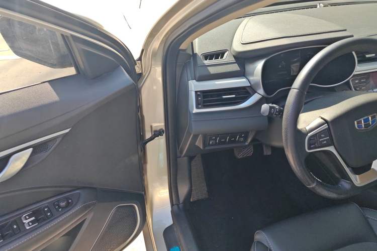 Used Geely Auto Emgrand 2018 1.5L CVT Upward Connect Edition Driver Seat