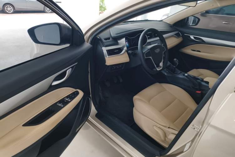 Used Geely Auto Emgrand 2018 1.5L Manual Luxury Model Driver Seat