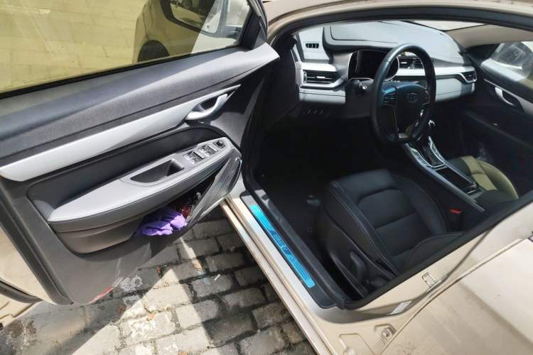 Used Geely Auto Emgrand 2018 1.5L CVT Upward Connect Edition Driver Seat