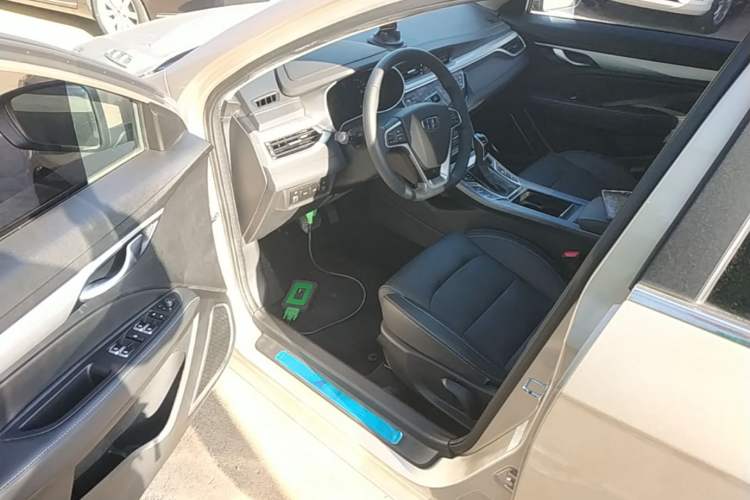 Used Geely Auto Emgrand 2018 1.5L CVT Upward Connect Edition Driver Seat