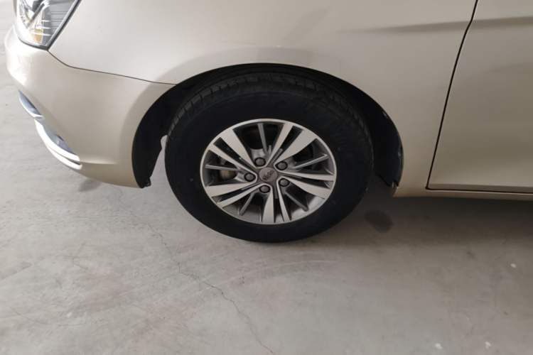 Used Geely Auto Emgrand 2018 1.5L Manual Luxury Model Exterior 4