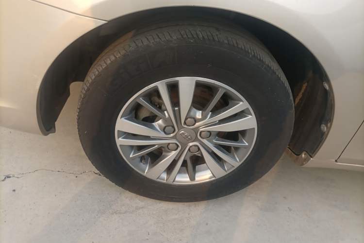 Used Geely Auto Emgrand 2018 1.5L Manual Luxury Model Exterior 7