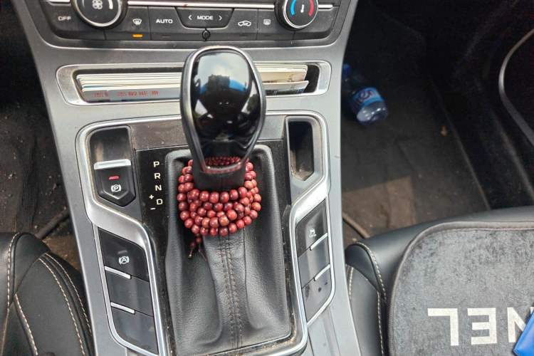 Used Geely Auto Emgrand 2018 1.5L CVT Upward Connect Edition Gear Lever
