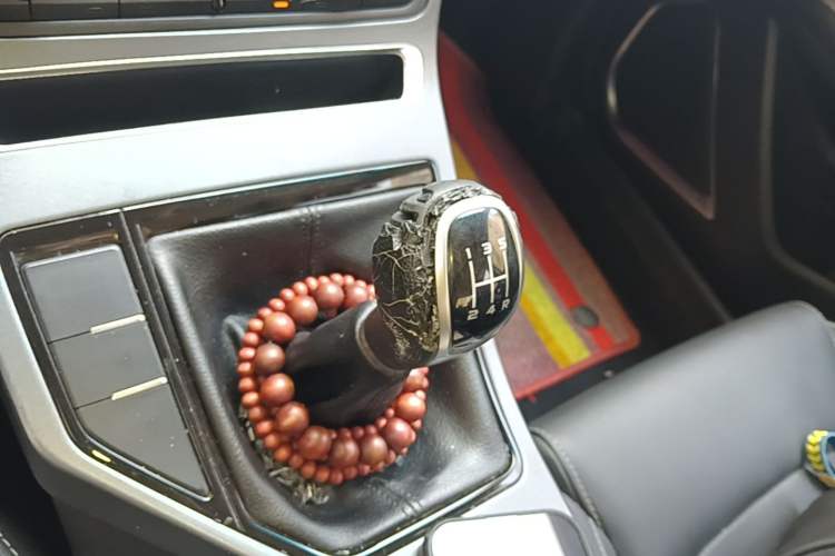 Used Geely Auto Emgrand 2018 1.5L Manual Upward Connect Edition Gear Lever
