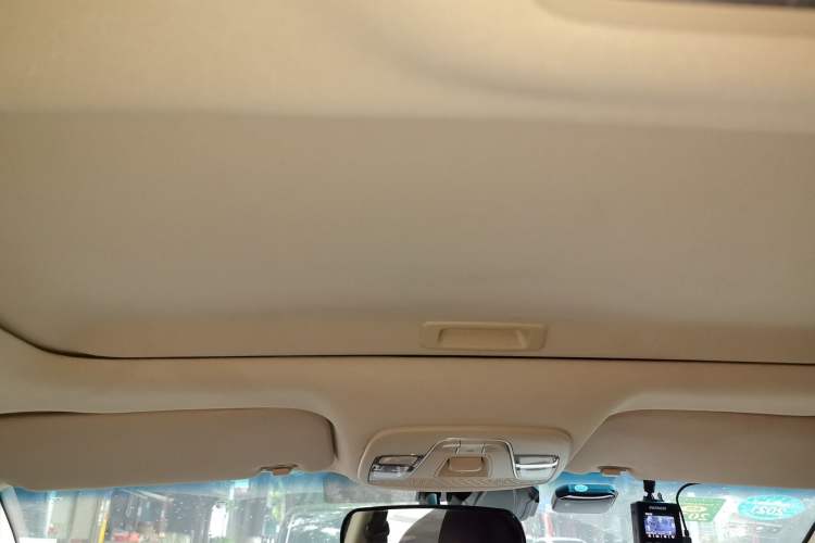 Used Geely Auto Emgrand 2018 1.5L CVT Upward Connect Edition Headliner