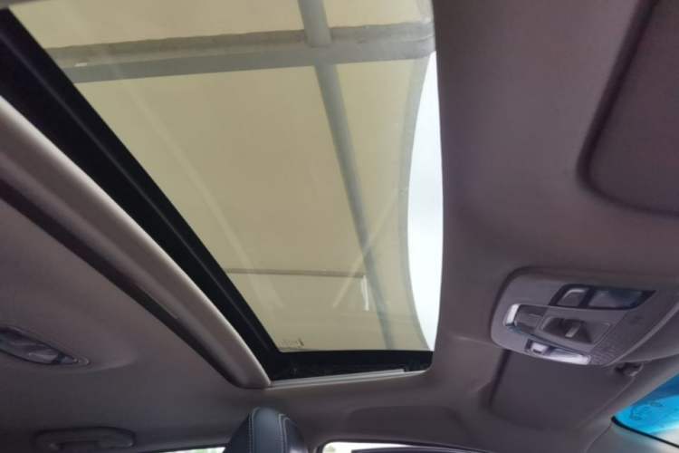Used Geely Auto Emgrand 2018 1.5L CVT Upward Connect Edition Headliner