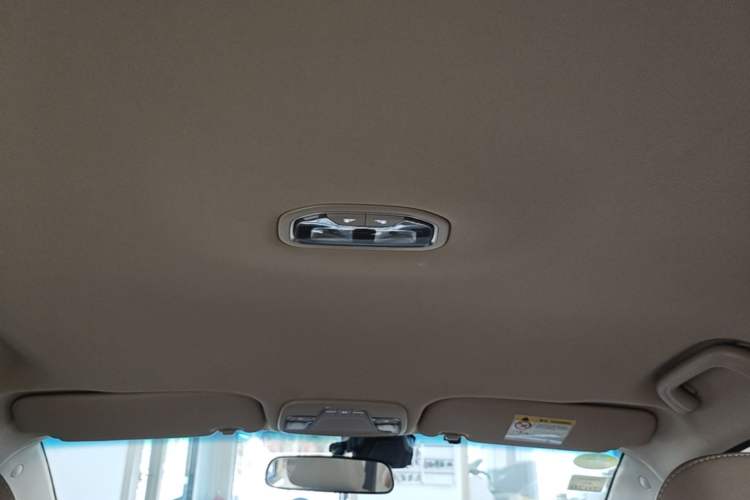 Used Geely Auto Emgrand 2018 1.5L CVT Luxury Model Headliner
