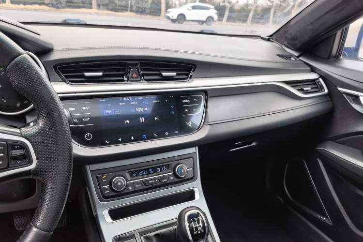 Used Geely Auto Emgrand 2018 1.5L Manual Upward Connect Edition Interior 1