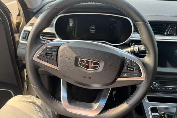 Used Geely Auto Emgrand 2018 1.5L CVT Upward Connect Edition Interior 1
