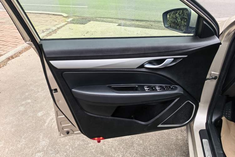 Used Geely Auto Emgrand 2018 1.5L Manual Upward Connect Edition Interior 5