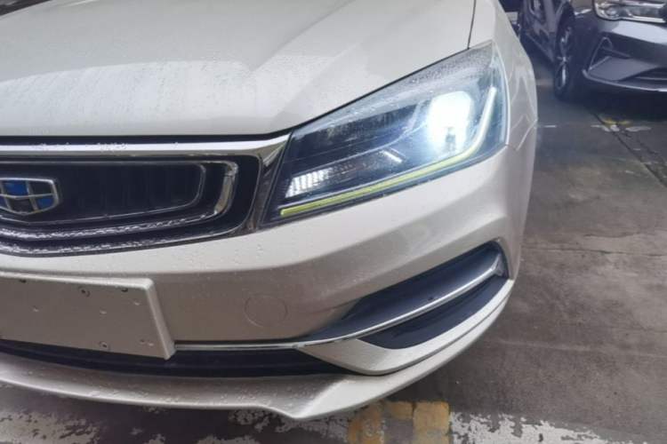 Used Geely Auto Emgrand 2018 1.5L CVT Upward Connect Edition Left Front Headlight